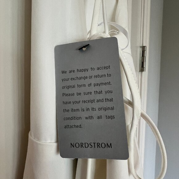 Lulu's Play on Curves Ivory Backless Dress NWT - Picture 14 of 14